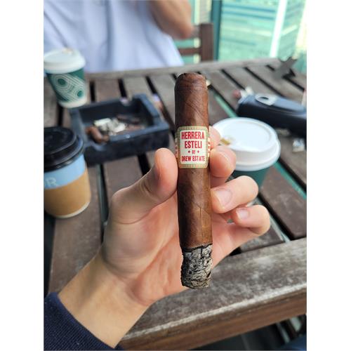 Herrera Esteli Habano Short Corona Gorda 4 7/8 * 46