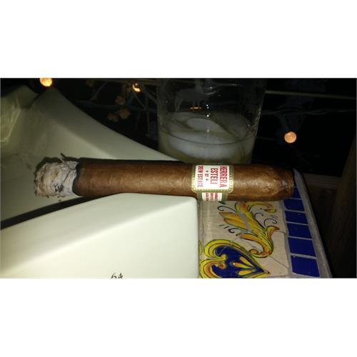 Herrera Esteli Habano Piramide Fino 6  * 52