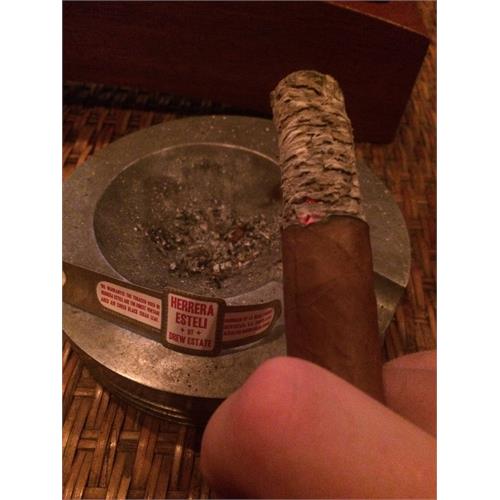 Herrera Esteli Habano Robusto Grande 5 1/4 * 52