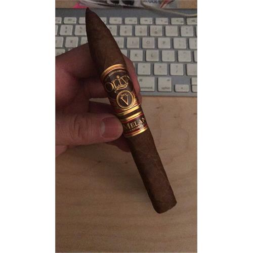Oliva Serie V Melanio Maduro Torpedo 6 1/2 * 52