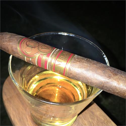 Oliva Serie V Melanio Maduro Torpedo 6 1/2 * 52
