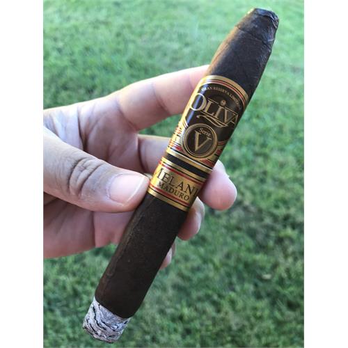 Oliva Serie V Melanio Maduro Torpedo 6 1/2 * 52