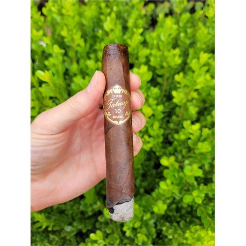 Tatuaje 10th Anniversary Bon Chasseur 5 3/8 * 52