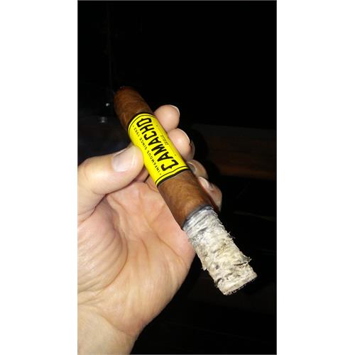 Camacho Criollo Toro 6  * 50