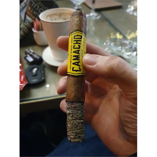 Camacho Criollo Toro 6  * 50