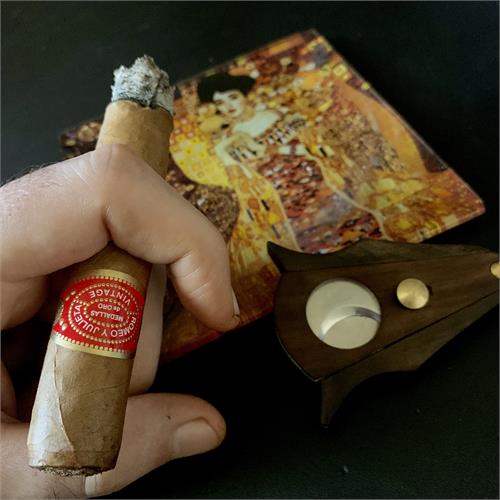 Romeo y Julieta Vintage II 6  * 46