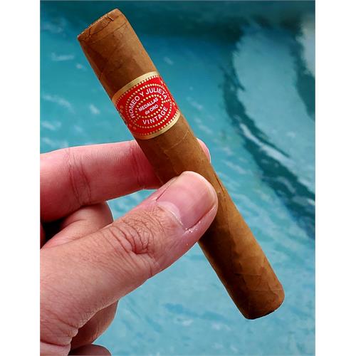 Romeo y Julieta Vintage III 5  * 50