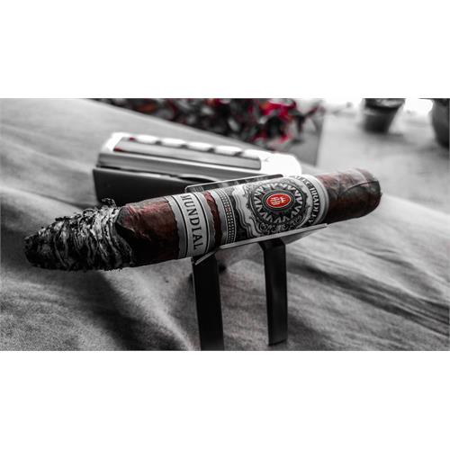 Alec Bradley Mundial PL No. 5 5  * 52