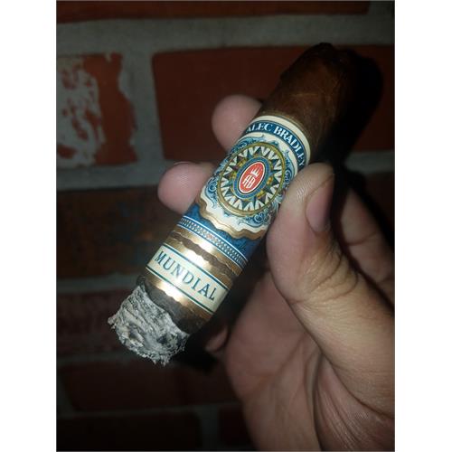 Alec Bradley Mundial PL No. 5 5  * 52