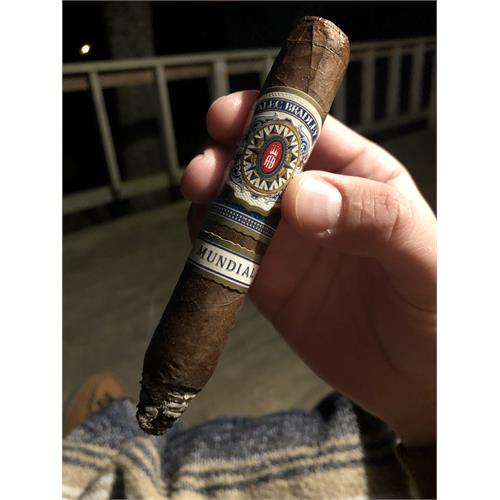 Alec Bradley Mundial PL No. 5 5  * 52