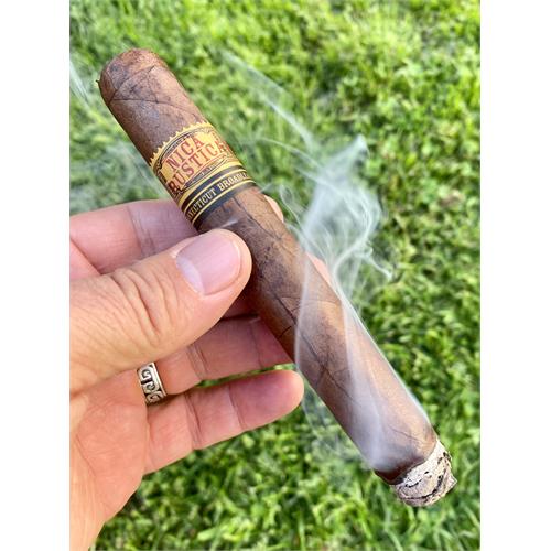 Nica Rustica El Brujito 6  * 52