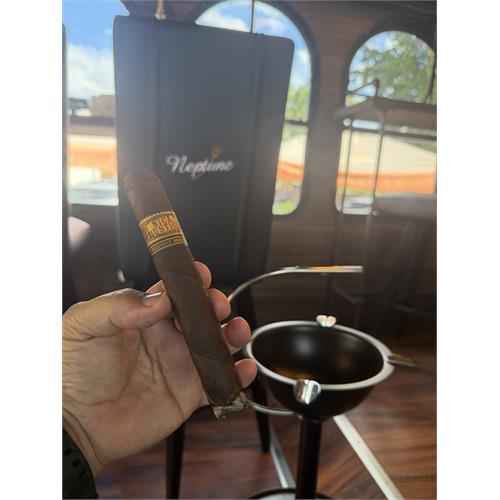 Nica Rustica El Brujito 6  * 52