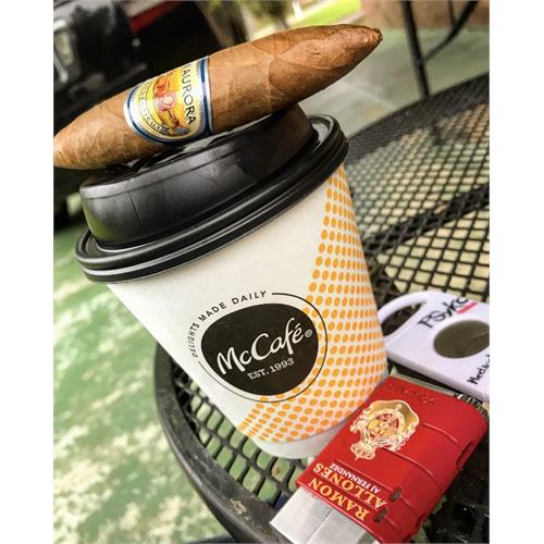 La Aurora Preferidos Treasure Box, 6-Cigar Sampler