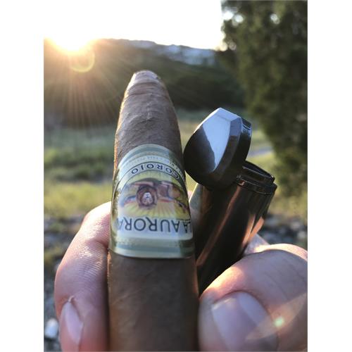 La Aurora Preferidos Treasure Box, 6-Cigar Sampler