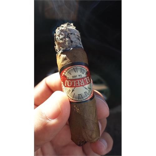 El Reloj El Ocho 8  * 53