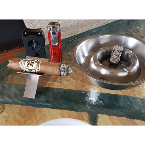 Casa de Garcia Connecticut Belicoso 6 1/8 * 52