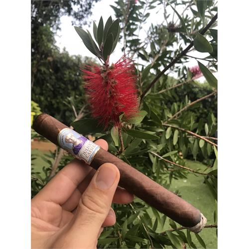 Diamond Crown Julius Caeser Churchill 7 1/4 * 52