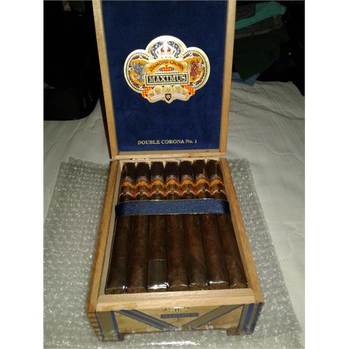 Diamond Crown Maximus Double Belicoso No. 10 6 3/4 * 54