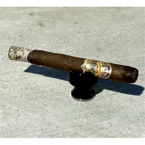 Diamond Crown Maximus Churchill No. 2 7  * 50
