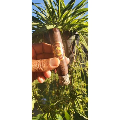 Diamond Crown Maduro Robusto No. 5 4 1/2 * 54
