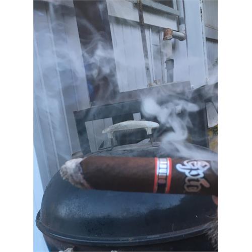 Epic Maduro Reserva Gordo 6  * 60