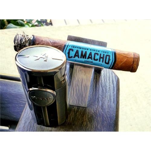 Camacho Ecuador Robusto 5  * 50