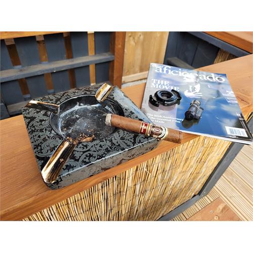 Alec Bradley Family Blend The Lineage 770 7  * 70