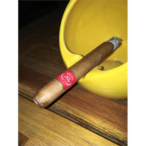 Romeo y Julieta Vintage Corona 5 1/2 * 44
