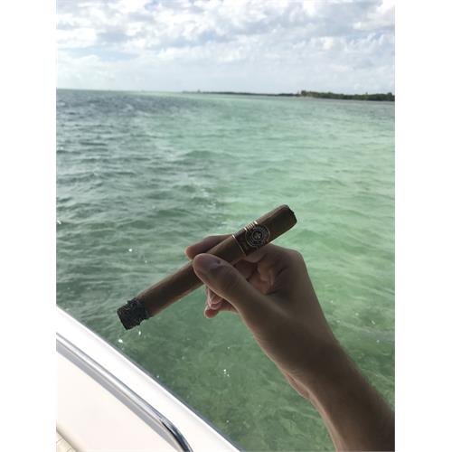 Montecristo Espada Quillon 7  * 56