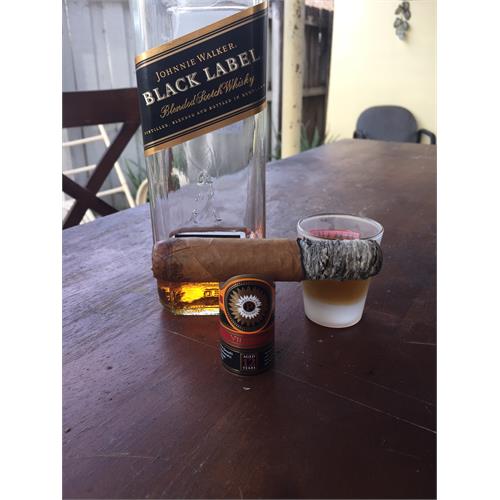 Perdomo Double Aged 12 Year Connecticut Robusto 5  * 56