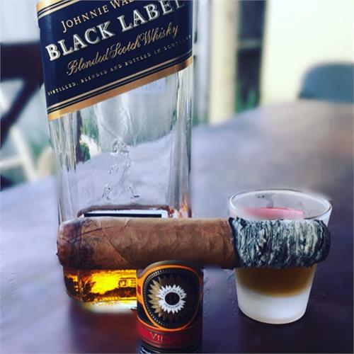 Perdomo Double Aged 12 Year Connecticut Robusto 5  * 56