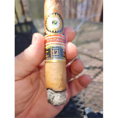 Perdomo Double Aged 12 Year Connecticut Robusto 5  * 56