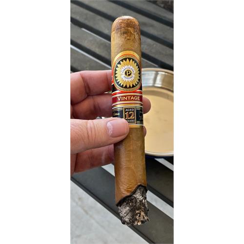 Perdomo Double Aged 12 Year Connecticut Gordo Extra 6 1/2 * 60