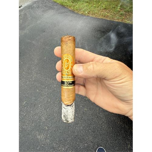 Perdomo Reserve Champagne Super Toro 6  * 60
