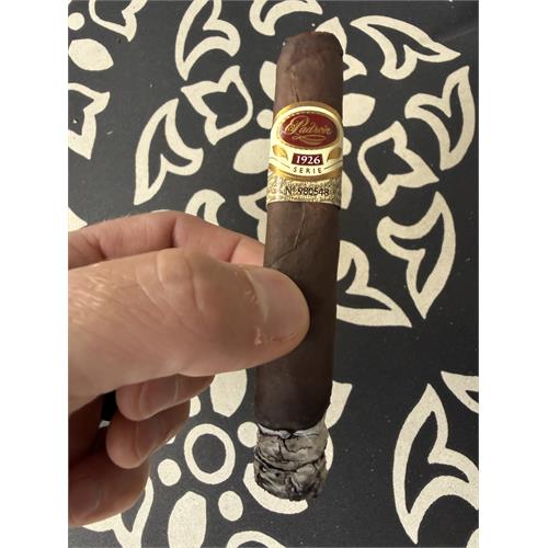 Padron 1926 Serie No. 6 Maduro 4 3/4 * 50