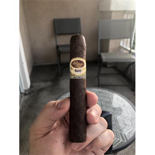 Padron 1926 Serie No. 6 Maduro 4 3/4 * 50