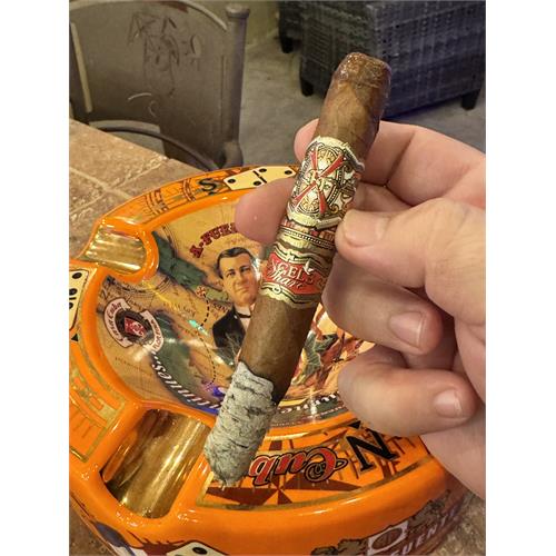 Arturo Fuente Opus X Angels Share Reserva D Chateau 7  * 48