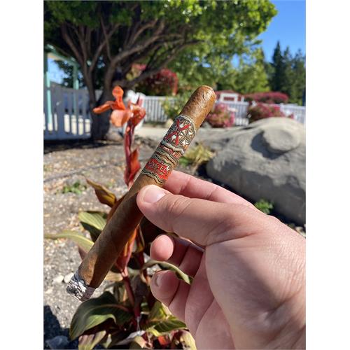 Arturo Fuente Opus X Angels Share Reserva D Chateau 7  * 48