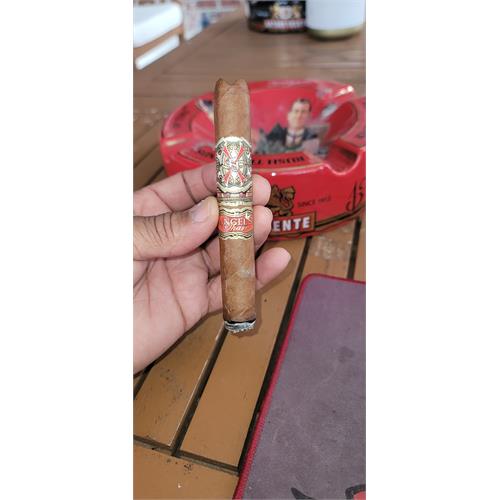 Arturo Fuente Opus X Angels Share Perfecxion X 6 1/4 * 48