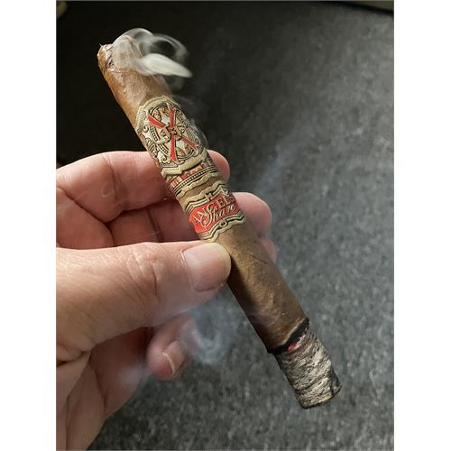 Arturo Fuente Opus X Angels Share Perfecxion X 6 1/4 * 48