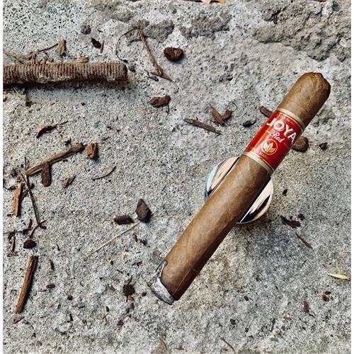 Joya Red Toro 6  * 52