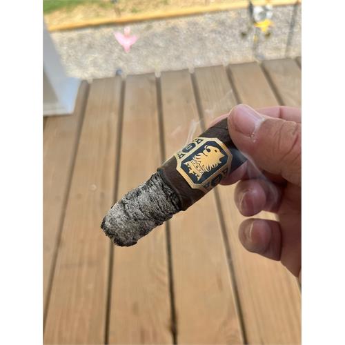 Liga Undercrown Maduro Flying Pig 4  * 60
