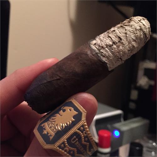 Liga Undercrown Maduro Flying Pig 4  * 60