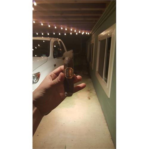 Liga Undercrown Maduro Flying Pig 4  * 60