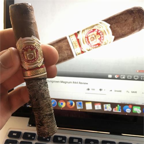 Arturo Fuente Rosado Sungrown Magnum R 44 4  7/8 * 47