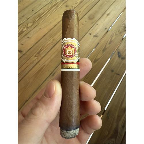 Arturo Fuente Rosado Sungrown Magnum R 44 4  7/8 * 47