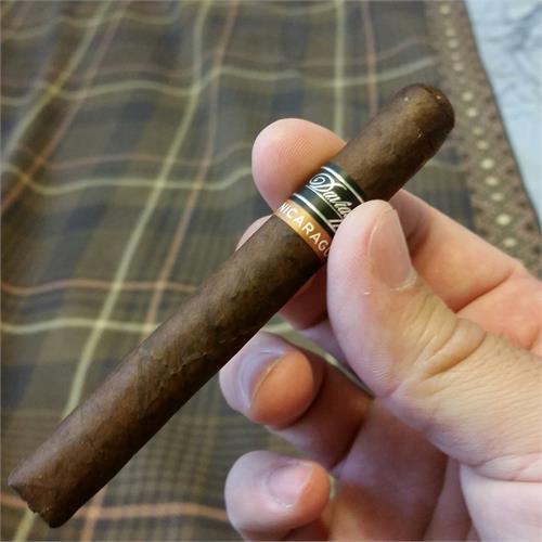Davidoff Nicaragua Maduro Primeros 4 1/8 * 34