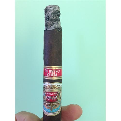 EP Carrillo La Historia Dona Elena 6 1/8 * 50