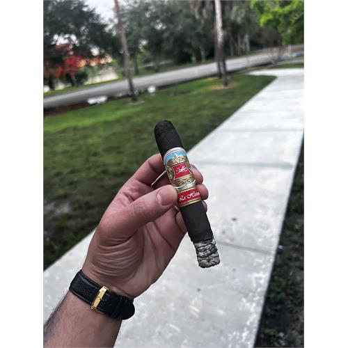 EP Carrillo La Historia El Senador 5 3/8 * 52