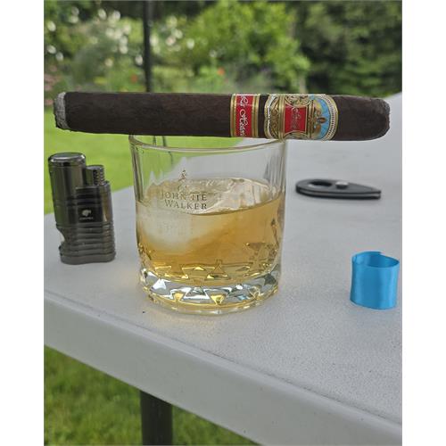 EP Carrillo La Historia E-III 6 7/8 * 54